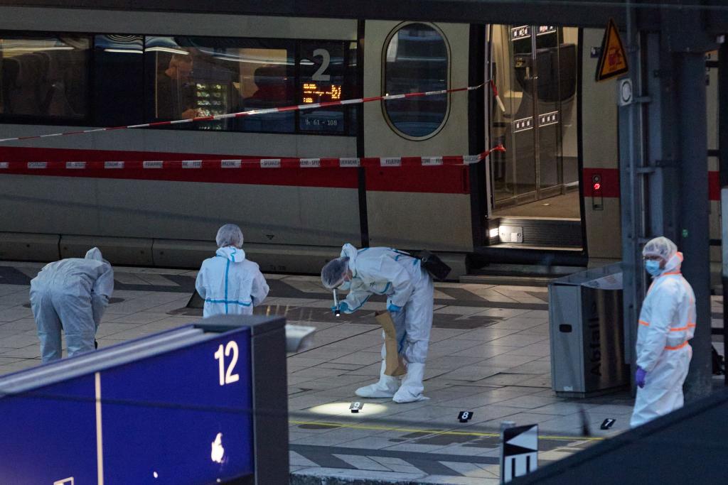 Am Dienstag lagen noch zwei Verletzte im Krankenhaus. (Archivbild) - Foto: Georg Wendt/dpa