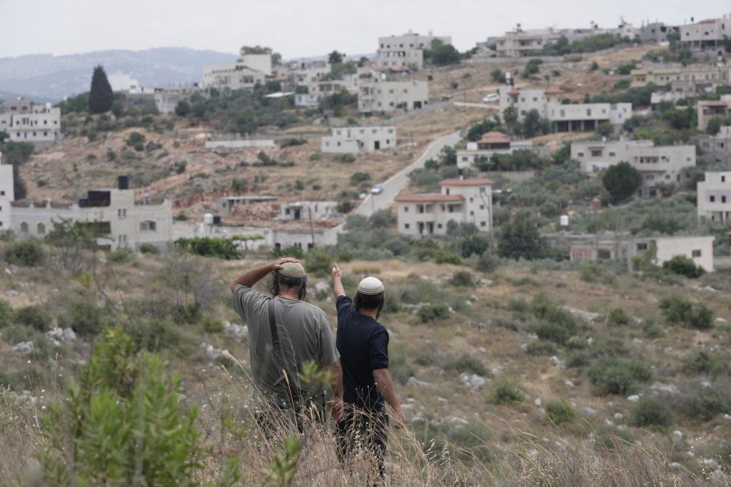 Nach Angaben der israelischen Friedensbewegung Peace Now handelt es sich bei der Genehmigung um die größte Siedlungserweiterung seit Jahrzehnten. (Archivbild) - Foto: Maya Alleruzzo/AP/dpa
