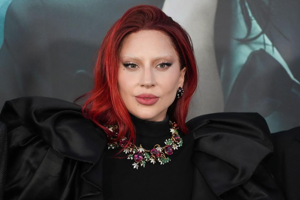 Popsängerin Lady Gaga ist diesen Sommer auch wieder als Schauspielerin zu sehen: In der populären Comedy-Horror-Serie «Wednesday» bei Netflix hat sie eine Rolle als Lehrerin Rosaline Rotwood. - Foto: Jordan Strauss/Invision/AP/dpa