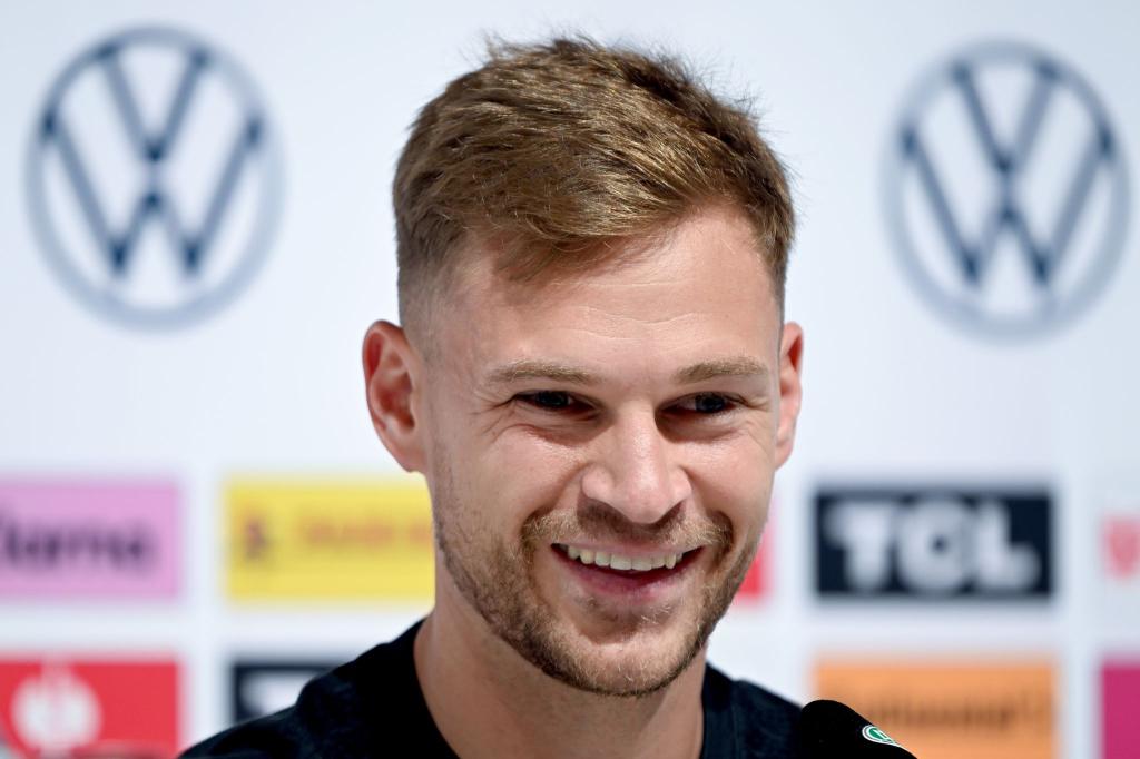 Joshua Kimmich spricht über sein 100. Länderspiel. - Foto: Federico Gambarini/dpa