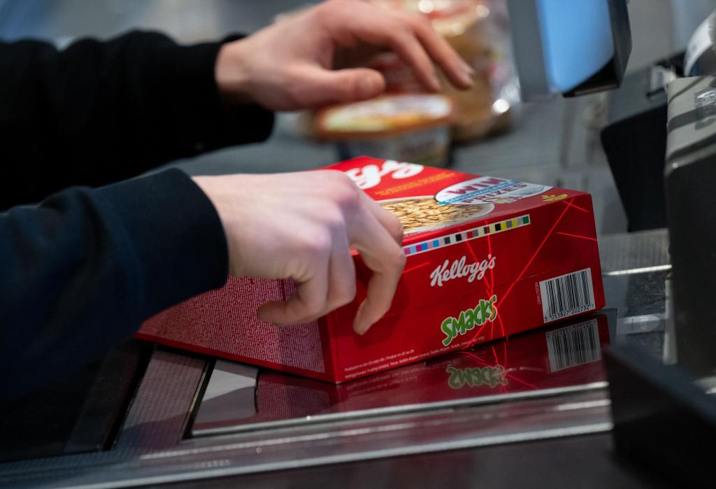 Die Kellogg's-Produkte sind bei vielen Kunden beliebt. - Foto: Sven Hoppe/dpa