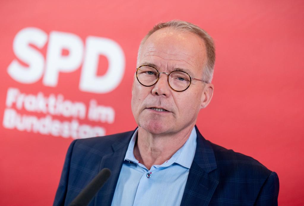 SPD-Fraktionschef Matthias Miersch schließt Verhandlungen über eine Rückkehr zur Wehrpflicht in dieser Legislaturperiode aus. (Foto Archiv) - Foto: Michael Kappeler/dpa