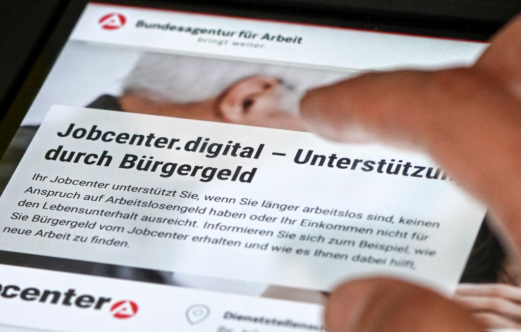 2,9 Millionen Haushalte beziehen nach Angaben der Bundesagentur für Arbeit Bürgergeld-Leistungen. (Archivfoto) - Foto: Jens Kalaene/dpa/dpa-tmn