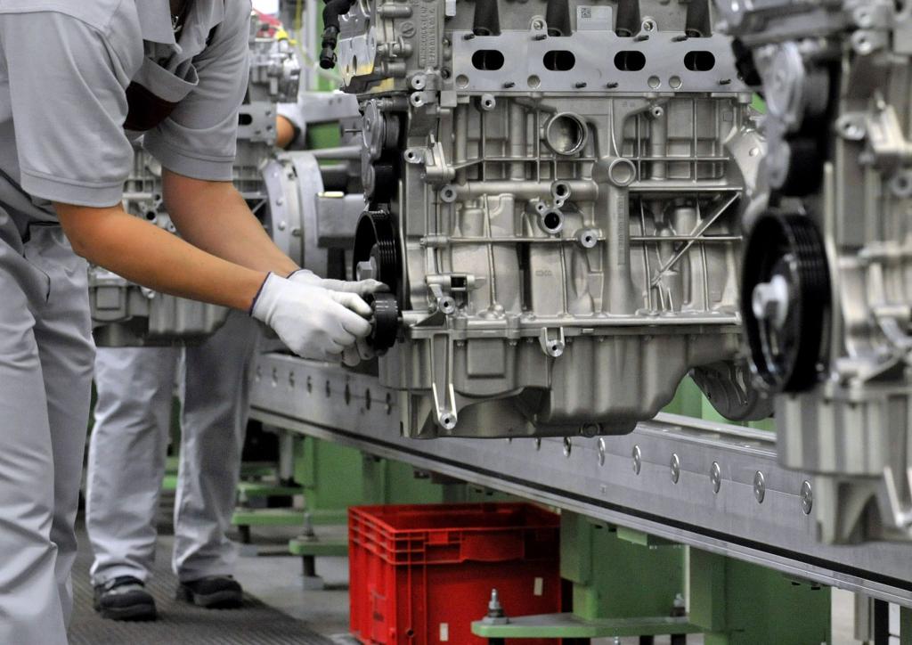 Deutsche Autozulieferer schätzen die eigene Lage zumeist deutlich besser ein als die der Brache. IArchivfoto) - Foto: Martin Schutt/dpa-Zentralbild/dpa