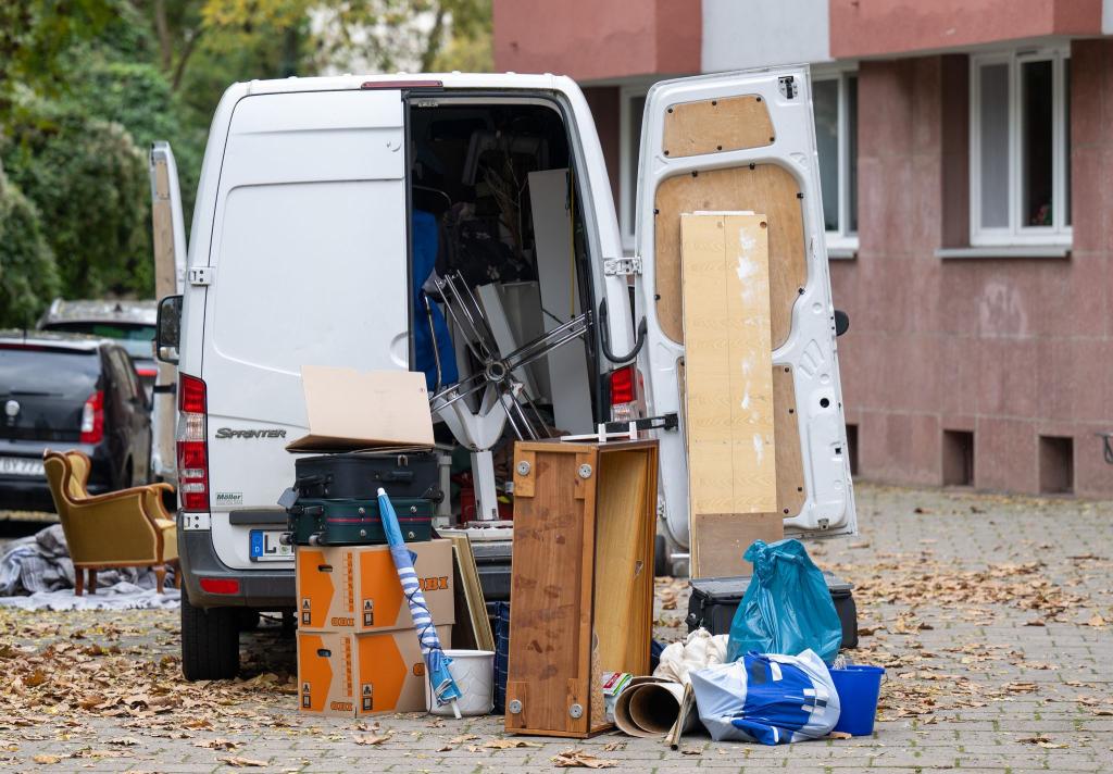 Statistiker haben ermittelt, wann junge Menschen aus dem Elternhaus ausziehen. (Symbolbild) - Foto: Hendrik Schmidt/dpa