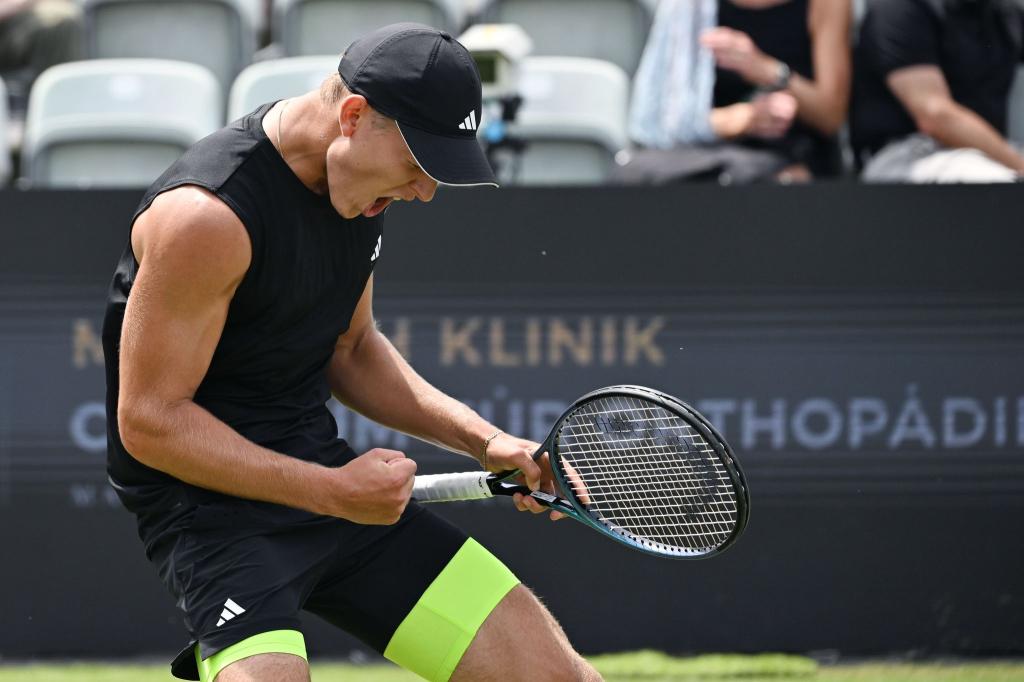 Tennis-Talent Justin Engel steht in Stuttgart im Achtelfinale. - Foto: Marijan Murat/dpa