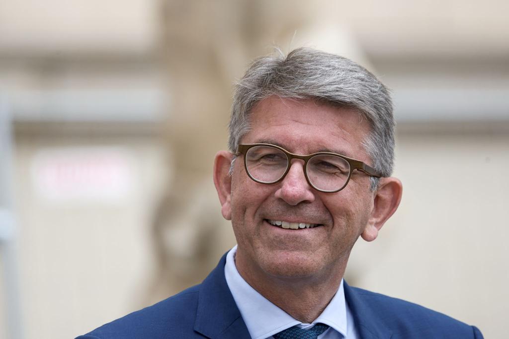 Wolfram Weimer, Staatsminister für Kultur und Medien, ist parteilos, aber nicht ohne politische Verortung. - Foto: Hannes P. Albert/dpa
