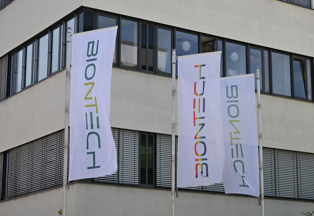 Curevac soll nach dem Deal als Tochtergesellschaft in Biontech aufgehen. - Foto: Arne Dedert/dpa