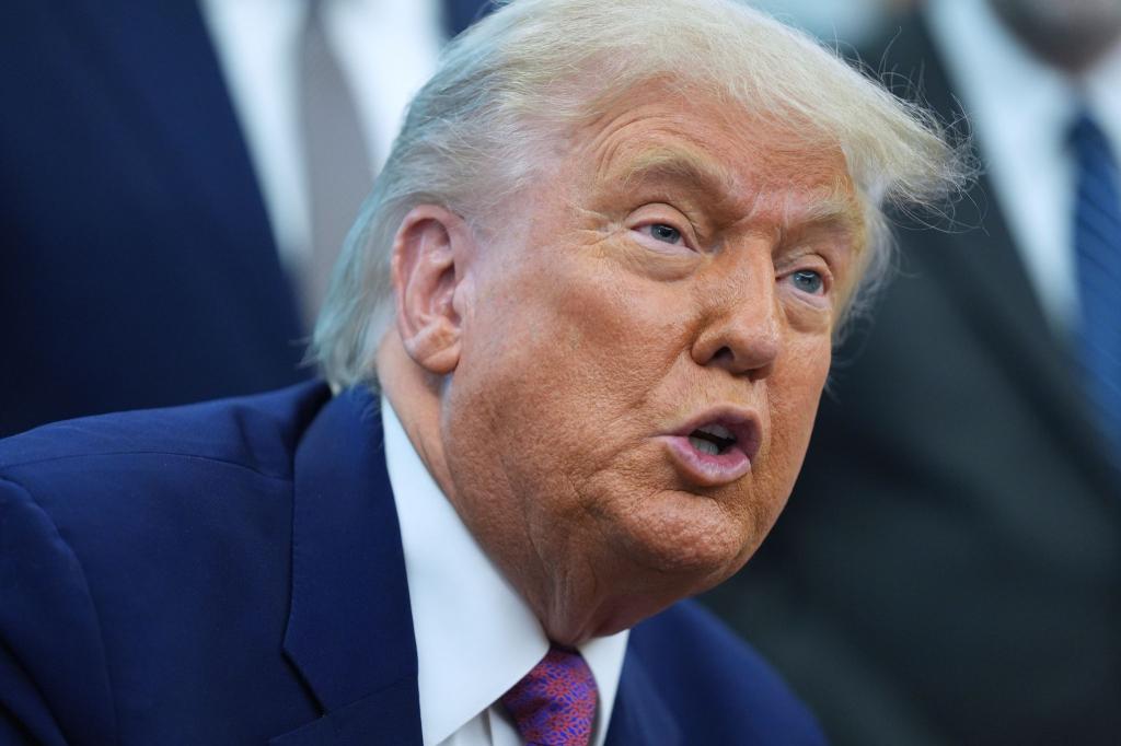 Der US-Präsident deutet einen Kurswechsel in seiner Migrationspolitik an. (Archivbild) - Foto: Evan Vucci/AP/dpa