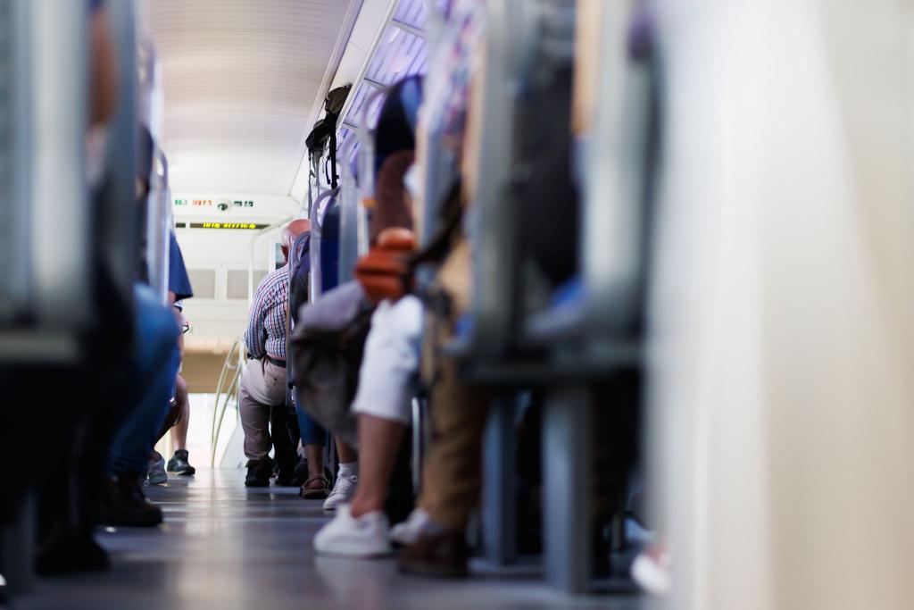  Die Deutsche Bahn will die Familienreservierung ab dem 15. Juni nicht mehr anbieten. (Archivbild) - Foto: Philipp von Ditfurth/dpa