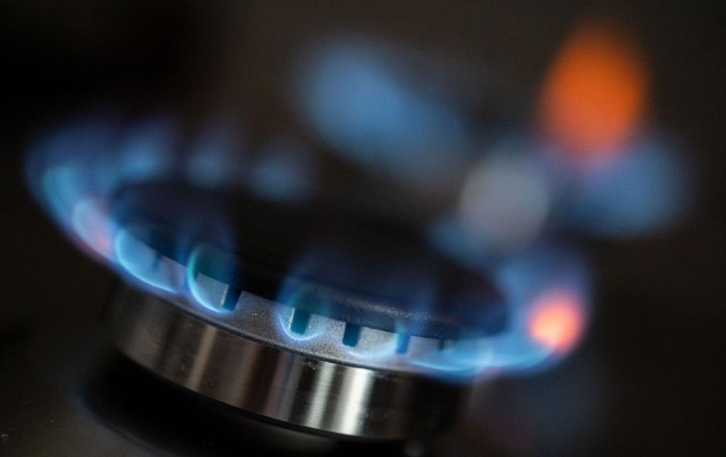 Die EU-Kommission will die Einfuhr von russischem Gas in die Europäische Union bis Ende 2027 vollständig verbieten. - Foto: Marijan Murat/dpa