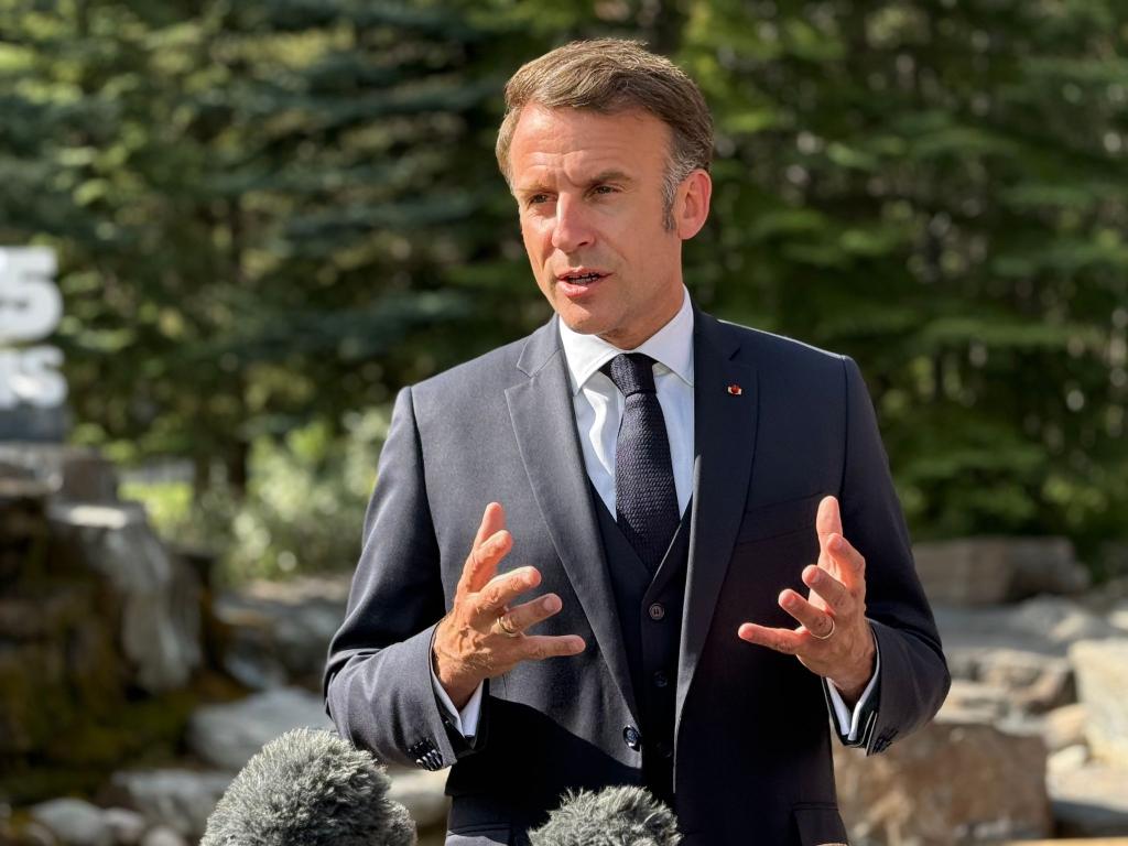 Hofft auf einen Waffenstillstand zwischen dem Iran und Israel: Frankreichs Präsident Emmanuel Macron. - Foto: Ansgar Haase/dpa