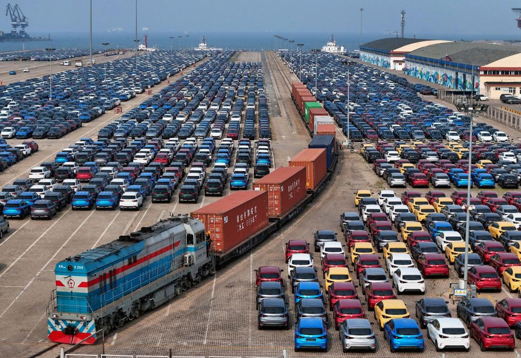 Die chinesische Autoindustrie hat auf ihrem Heimatmarkt die deutsche Konkurrenz weit hinter sich gelassen. (Symbolbild) - Foto: Uncredited/CHINATOPIX/AP/dpa