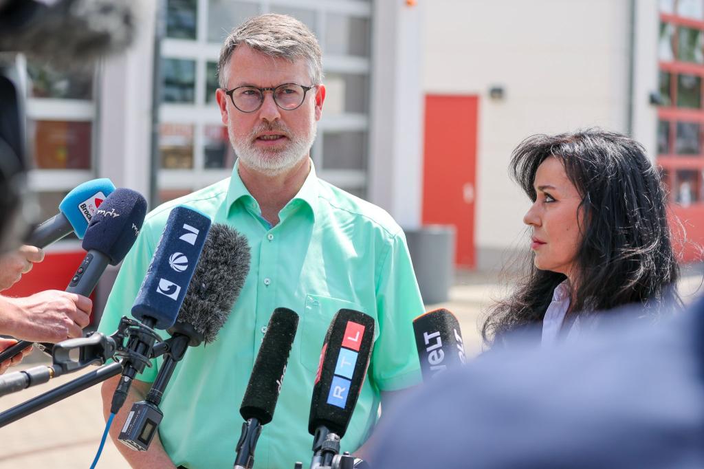 Streift ein Puma durch Braunsbedra? Für den Bürgermeister der Gemeinde Steffen Schmitz (CDU) ist die Frage geklärt. Eine Nachstellung vor Ort habe gezeigt: Das Tier ist kleiner, als zunächst angenommen. - Foto: Jan Woitas/dpa
