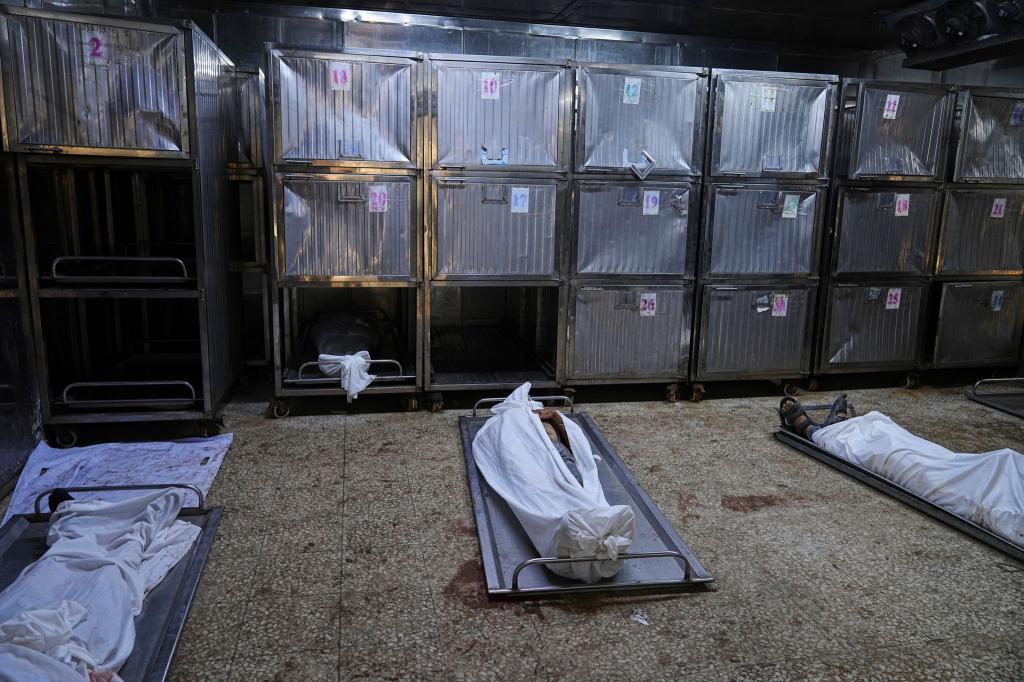 Aus dem Gazastreifen hat es erneut Berichte über Dutzende Tote gegeben. - Foto: Jehad Alshrafi/AP/dpa