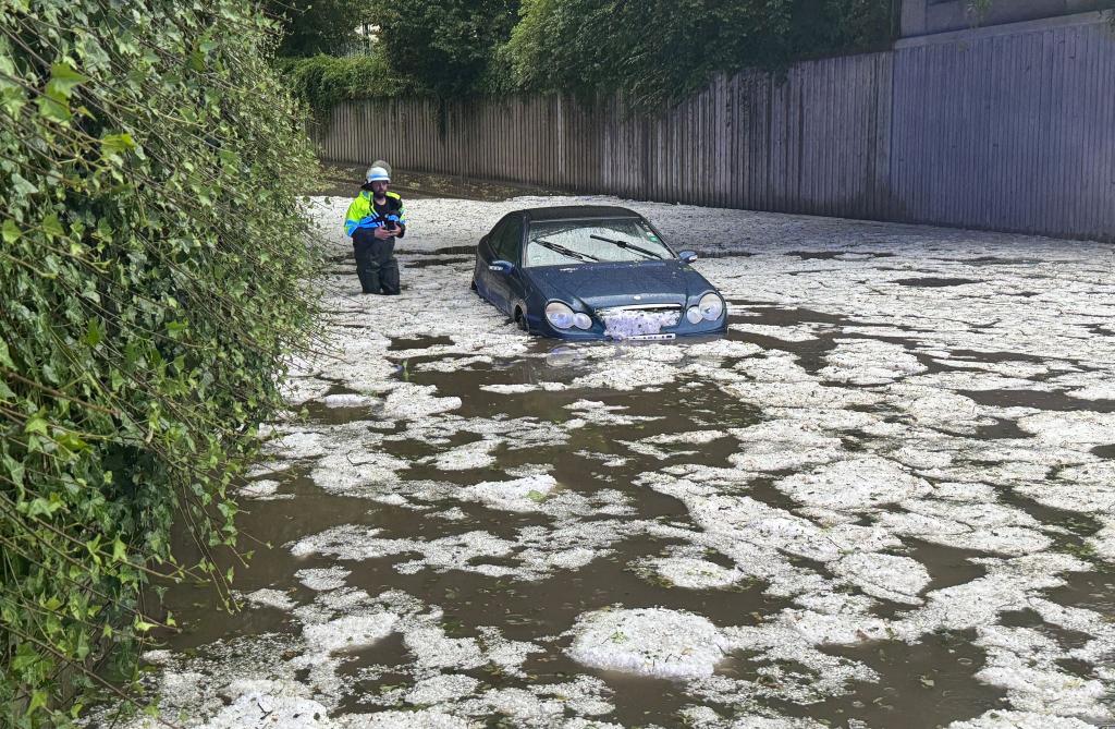 Unwetterschäden können teuer werden (Symbolbild) - Foto: Michael Breher/dpa
