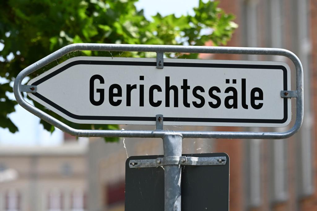 Die Hürden für offensichtlich unbegründete Klagen, die darauf abzielen, missliebige Meinungen zu unterdrücken, sollen höher werden. - Foto: Stefan Sauer/dpa