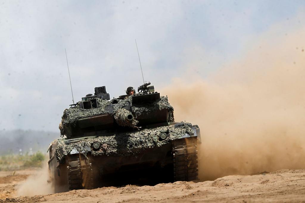 Die Nato ist sich einig beim Ziel für Verteidigungsausgaben. - Foto: Mindaugas Kulbis/AP/dpa