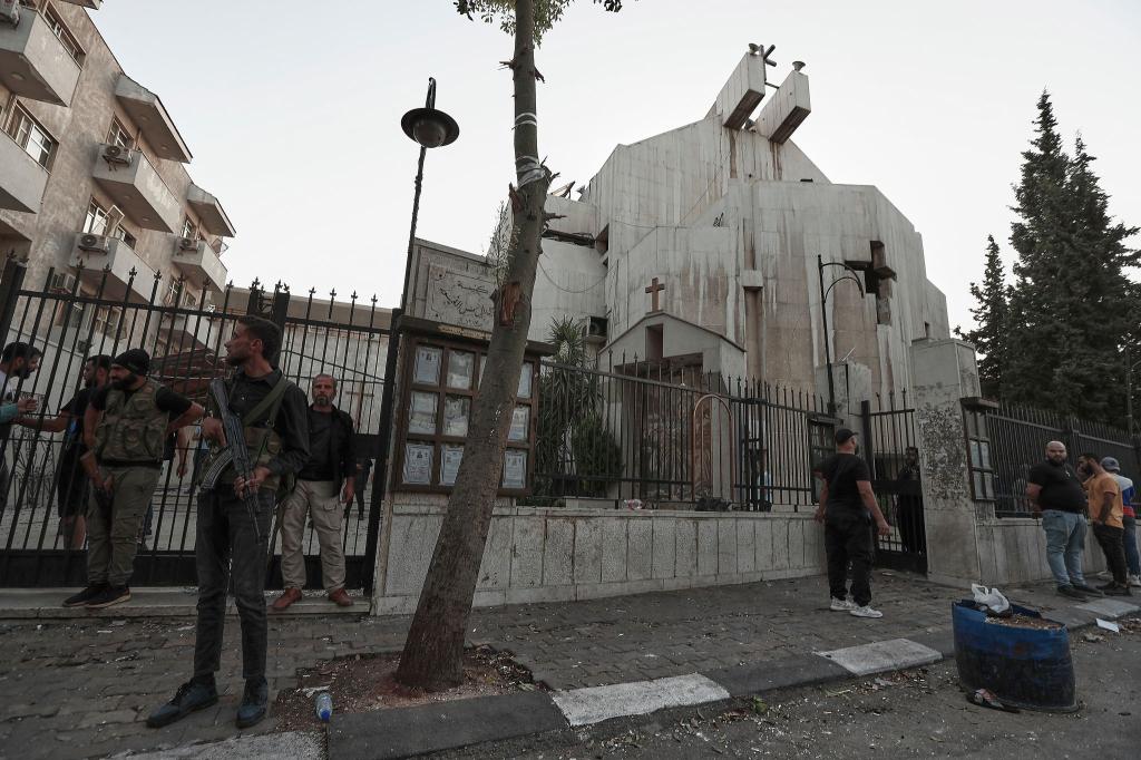 Bei einem Selbstmordanschlag in einer Kirche in Damaskus wurden zahlreiche syrische Christen getötet. - Foto: Omar Sanadiki/AP/dpa
