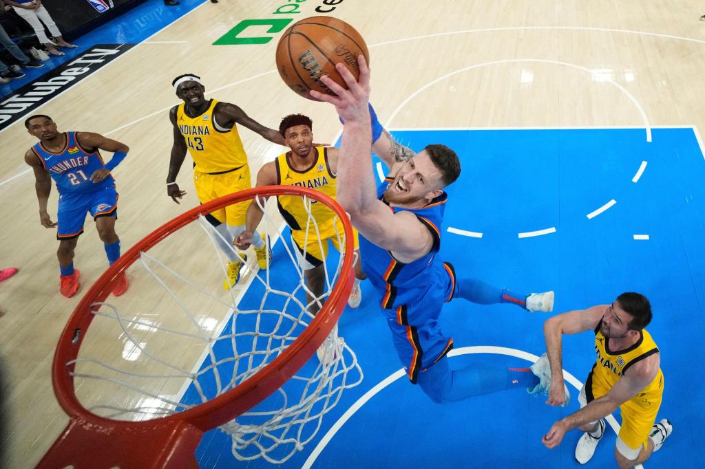 Isaiah Hartenstein und die Oklahoma City Thunder flogen am Ende zum Titel. - Foto: Kyle Terada/Pool IMAGN Images/AP/dpa