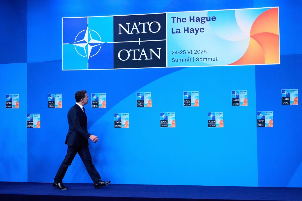 Hat seinen ersten Gipfel als Nato-Generalsekretär vor sich: der frühere niederländische Regierungschef Mark Rutte. - Foto: Matthias Schrader/AP/dpa