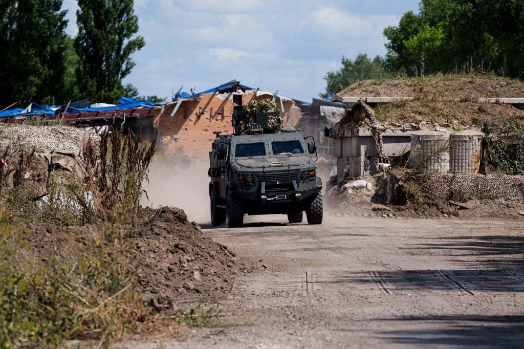In der Region Sumy im Nordosten der Ukraine gibt es seit Monaten schwere Kämpfe. (Archivbild) - Foto: Evgeniy Maloletka/AP/dpa