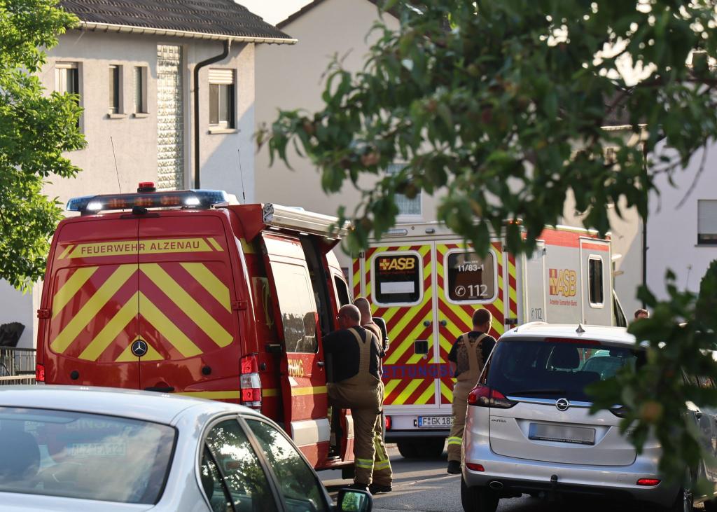 Bei einer Gewalttat im unterfränkischen Alzenau sind zwei Menschen ums Leben gekommen. - Foto: Ralf Hettler/TNN/dpa