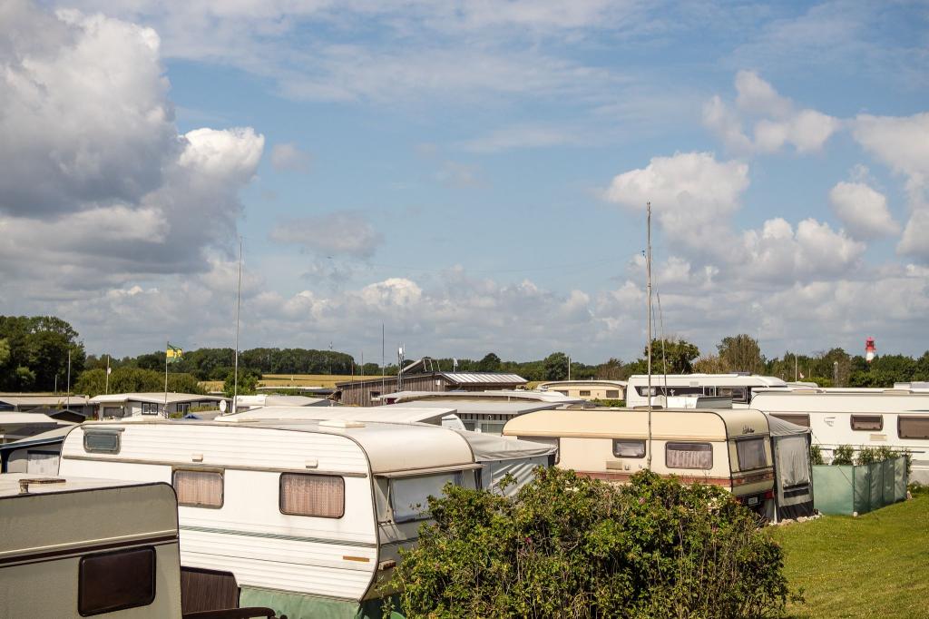 Oft kämpfen Camper gegen das Funkloch. (Foto-Archiv) - Foto: Frank Hammerschmidt/dpa