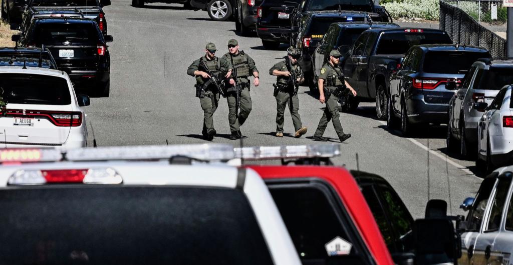 Der Einsatz zog sich lange hin. - Foto: Kathy Plonka/The Spokesman-Review/AP/dpa