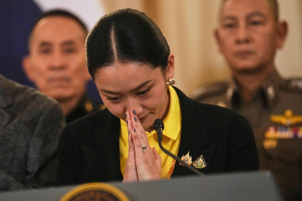 Nach umstrittenen Aussagen in einem geleakten Telefonmitschnitt war Thailands Regierungschefin unter Druck geraten. (Archivbild) - Foto: Sakchai Lalit/AP/dpa