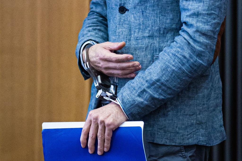 Der im Fall «Maddie» Verdächtige sitzt im Gefängnis. Wegen einer skurrilen Zahlung ist aber unklar wie lange noch. (Archiv) - Foto: Moritz Frankenberg/dpa Pool/dpa