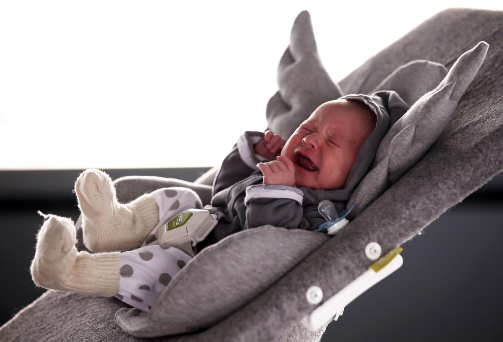 Schreit ein Baby oft und lange, ist das emotional oft sehr belastend. (Archivbild) - Foto: Oliver Berg/dpa
