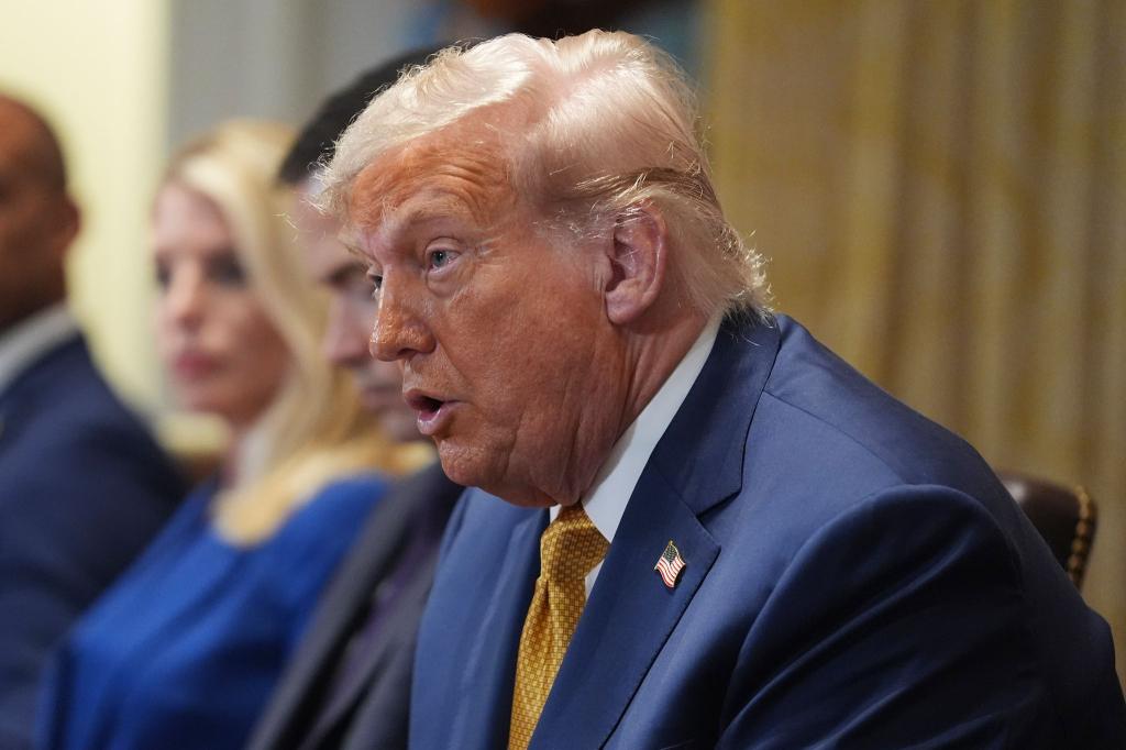 Trump kritisiert Putin. - Foto: Evan Vucci/AP/dpa
