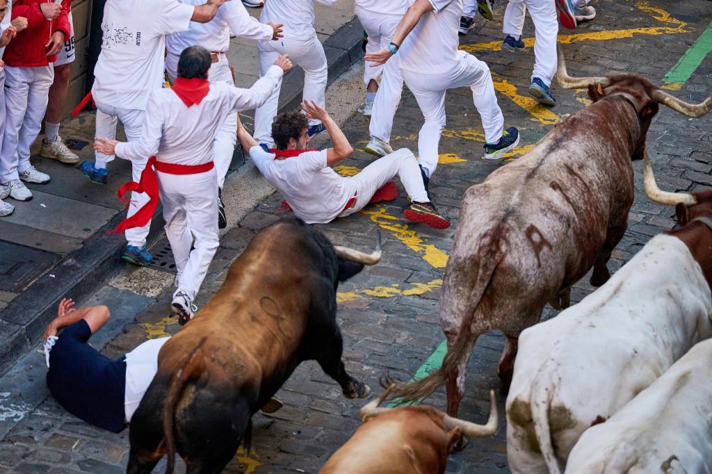 Die «Sanfermines» sind dem Stadtheiligen San Fermín gewidmet. - Foto: Miguel Oses/AP/dpa