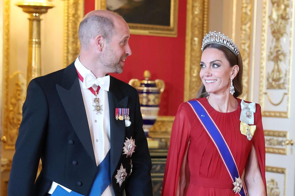 Prinzessin Kate (r.) und Prinz William waren lächelnd auf mehreren Bildern zu sehen. - Foto: Chris Jackson/PA Wire/dpa