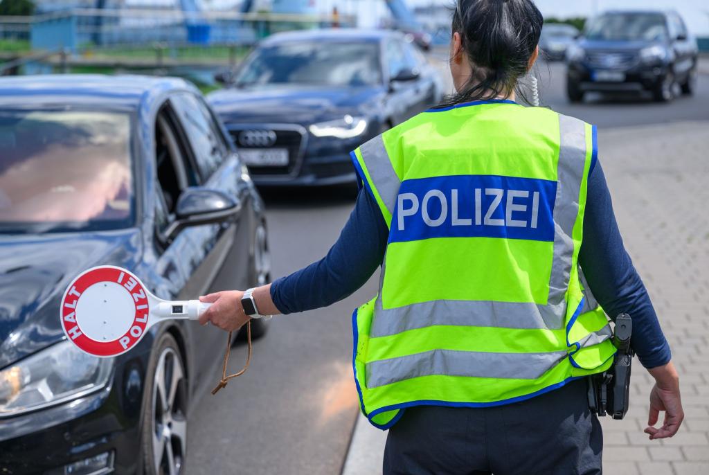Die verschärften Zurückweisungen an den deutschen Grenzen führen auch zu Klagen. (Archivbild) - Foto: Patrick Pleul/dpa