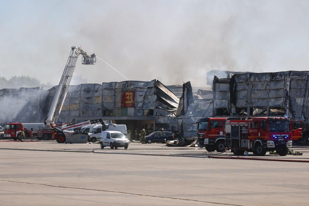 Polen macht russische Geheimdienste für den Brand im Marywilska-Einkaufszentrum in Warschau verantwortlich. (Archivbild) - Foto: Leszek Szymanski/PAP/dpa