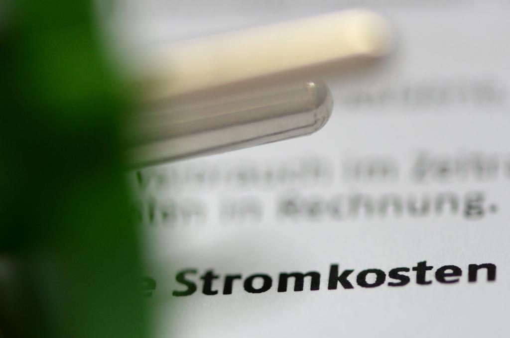 Stromkosten zahlt jeder Haushalt - aber nicht jeder achtet darauf, einen möglichst guten Tarif zu haben. - Foto: picture alliance / ZB