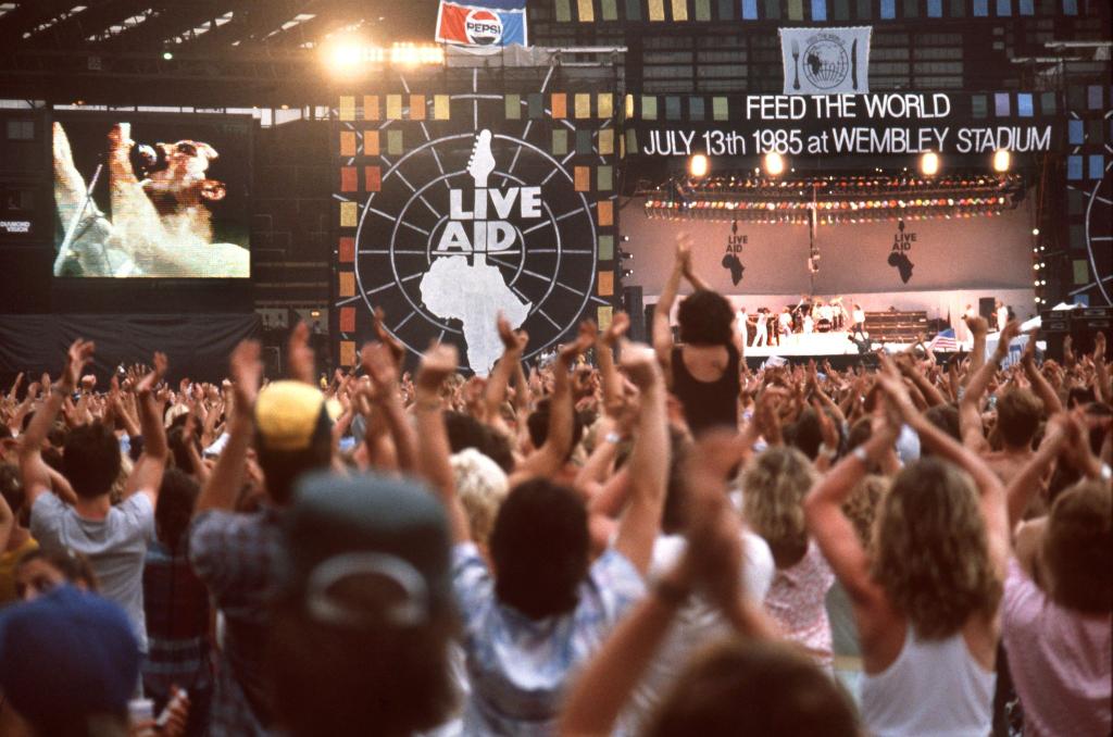 Der mitreißende Auftritt von Queen bei «Live Aid» ist legendär. (Archivbild) - Foto: picture alliance / dpa