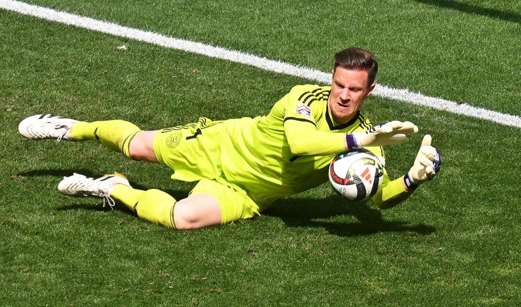 Marc-André ter Stegen wird in der Vorbereitung des FC Barcelona zum Alleinunterhalter. - Foto: Marijan Murat/dpa