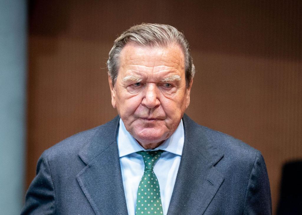 Ex-Kanzler Gerhard Schröder bietet an, per Video auszusagen. (Archivbild) - Foto: Kay Nietfeld/dpa