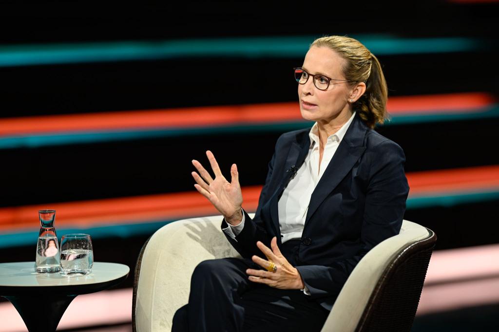 Die Staatsrechtlerin Frauke Brosius-Gersdorf wehrt sich in der ZDF-Sendung «Markus Lanz» gegen die Vorwürfe, die im Zusammenhang mit ihrer Nominierung als Bundesverfassungsrichterin gegen sie erhoben werden. - Foto: Markus Hertrich/ZDF/dpa