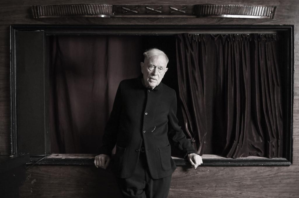 Der Theaterregisseur und Intendant Claus Peymann ist gestorben. (Archivbild) - Foto: Jens Kalaene/dpa