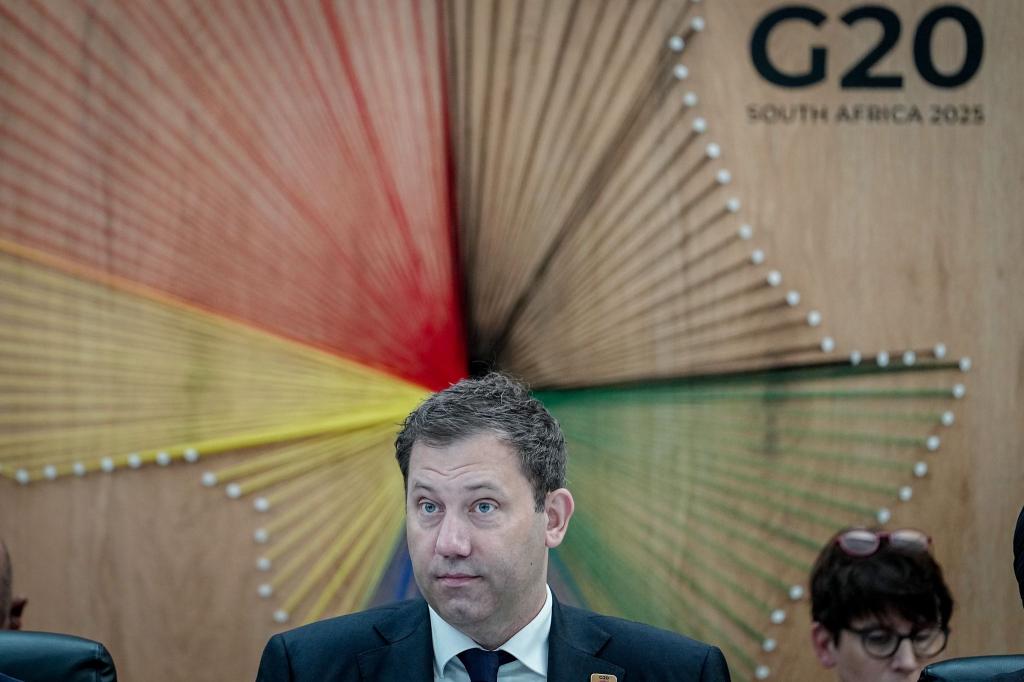 Finanzminister Lars Klingbeil (SPD) hält den EU-Haushalt nicht für zustimmungsfähig. - Foto: Kay Nietfeld/dpa
