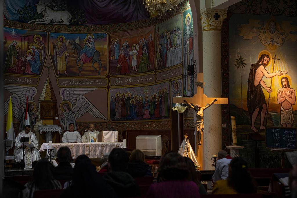 Im Gazastreifen leben rund 1000 Christen. (Archivbild) - Foto: Fatima Shbair/AP/dpa