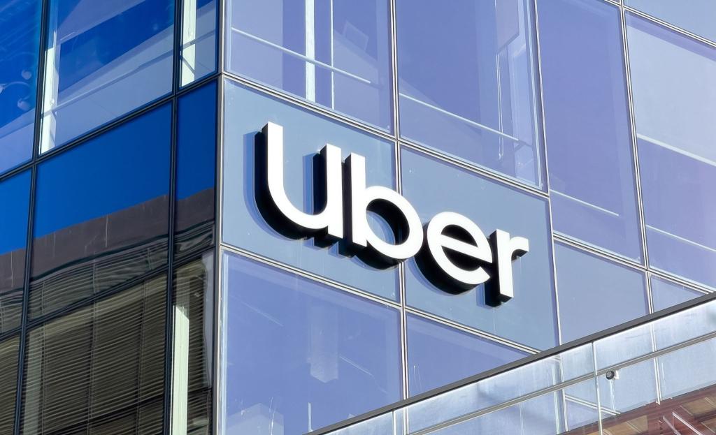 Die Entwicklung eigener Technologie zum autonomen Fahren hatte Uber schon vor Jahren aufgegeben. (Archivbild) - Foto: Andrej Sokolow/dpa