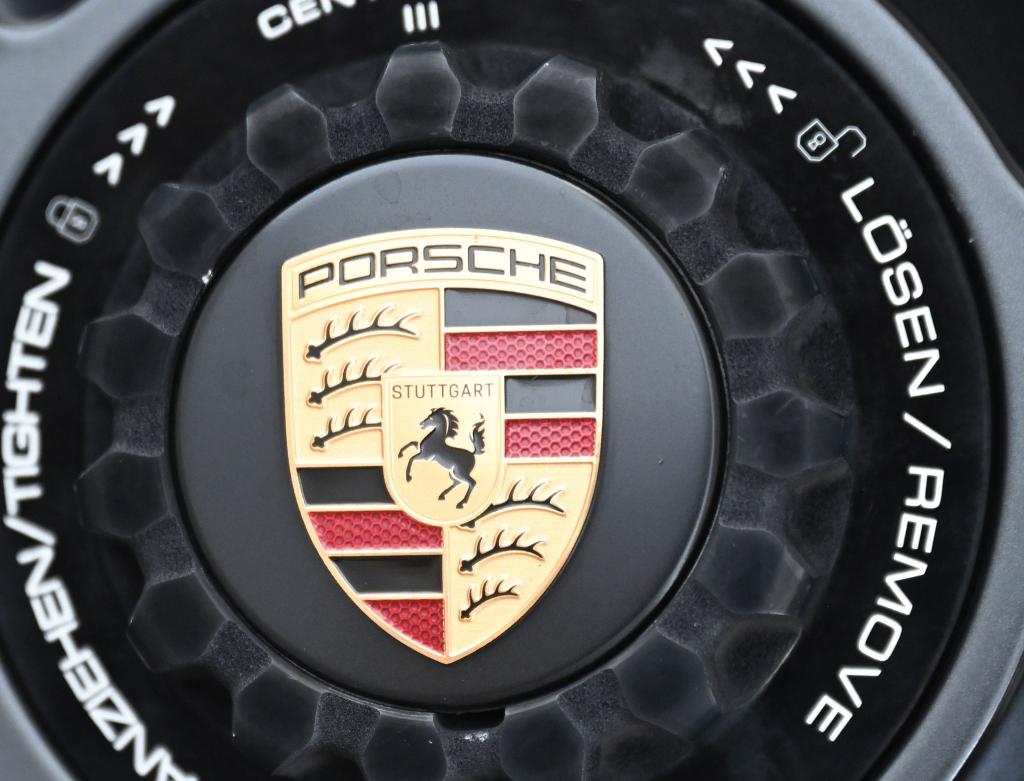 Porsche verschärft Sparkurs. (Foto aktuell) - Foto: Bernd Weißbrod/dpa