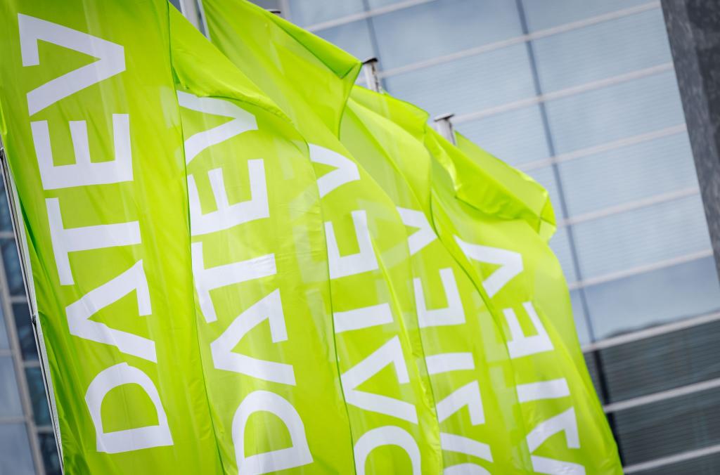 Der Softwareanbieter Datev ist im ersten Halbjahr 2025 weiter gewachsen (Archivbild). - Foto: Daniel Karmann/dpa