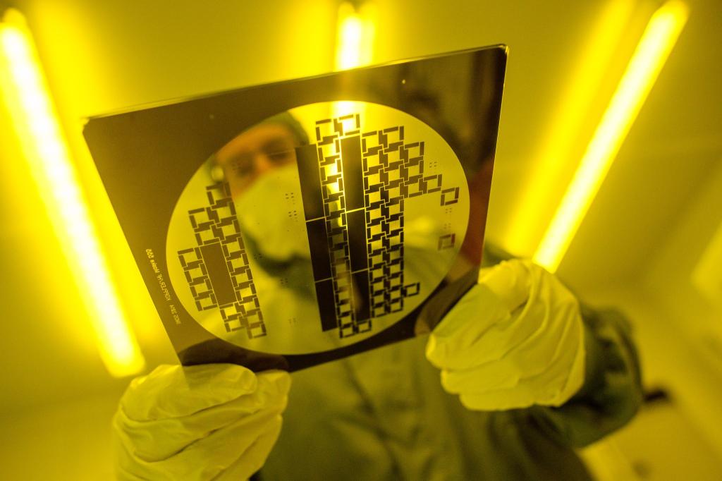 Kommt es nach den auf Eis gelegten Plänen von Intel doch noch zum Bau einer Chip-Fabrik bei Magdeburg? (Archivbild) - Foto: Klaus-Dietmar Gabbert/dpa