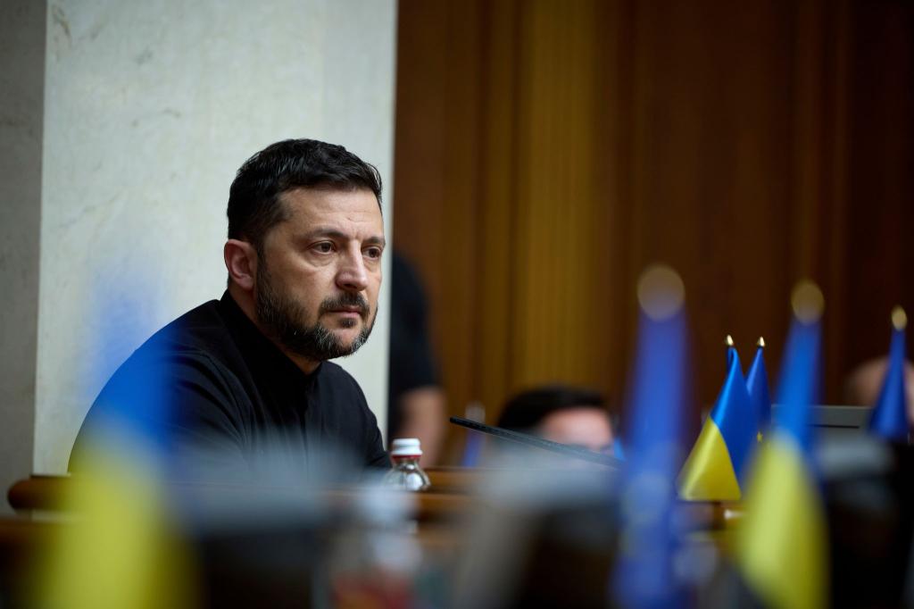 Selenskyj plädiert für neue Verhandlungen auf Führungsebene. (Archivbild) - Foto: Vadym Sarakhan/AP/dpa